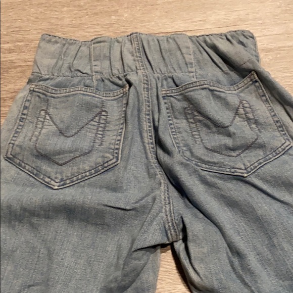 Cute flared distressed jeans - Picture 3 of 3